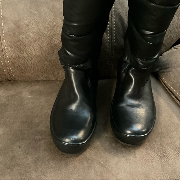 Tory Burch Vintage puffy quilted snow boots - Picture 9 of 10